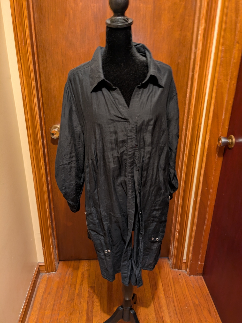 Lightweight Black Button-Front Tunic